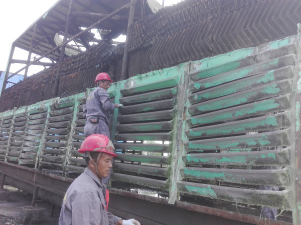 ��s���S��